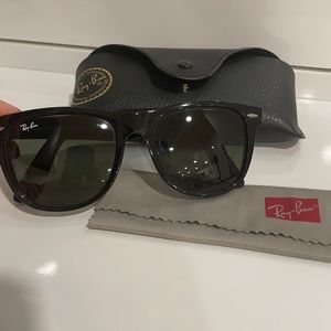 Ray-Ban Original Wayfarer Sunglasses